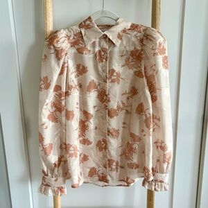 NWT En Saison Floral Blouse (medium)